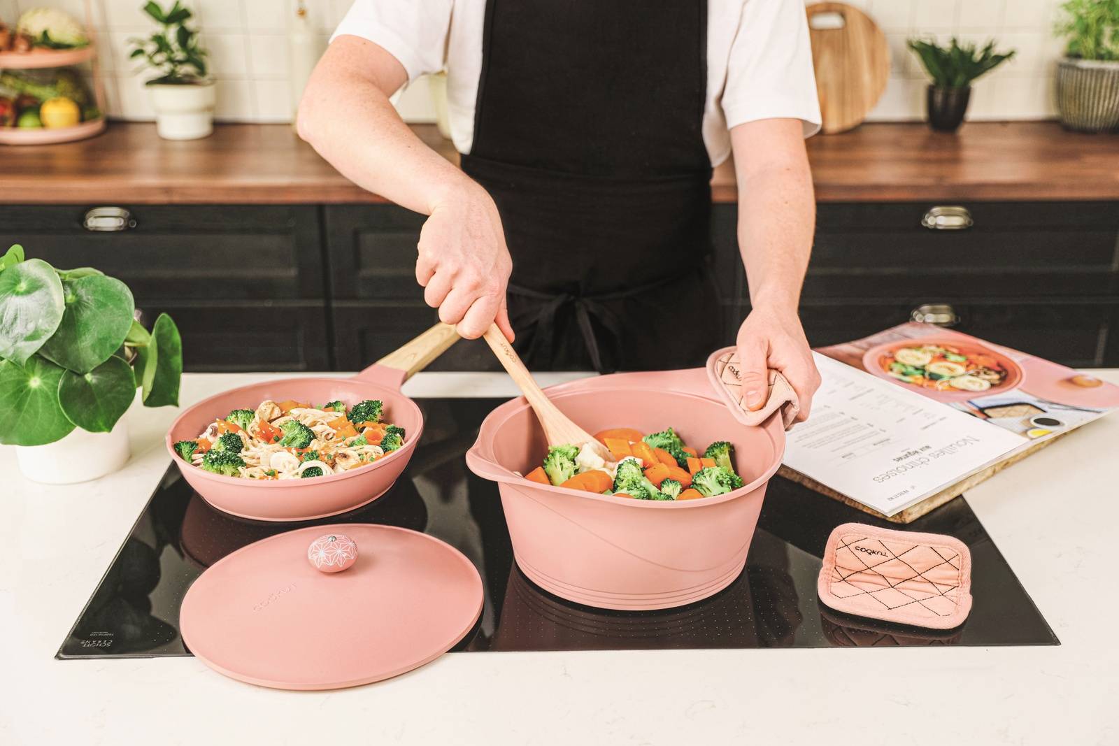 Cuisiner facilement avec les cocottes, casseroles et poêle COOKUT