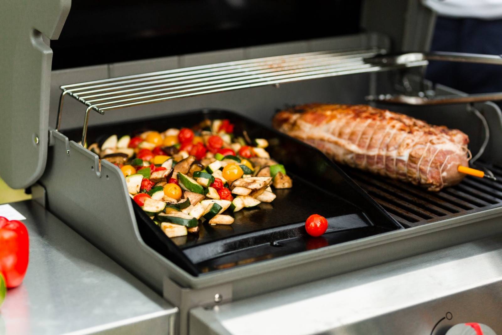 Cuisiner à la plancha sur barbecue Weber Spirit