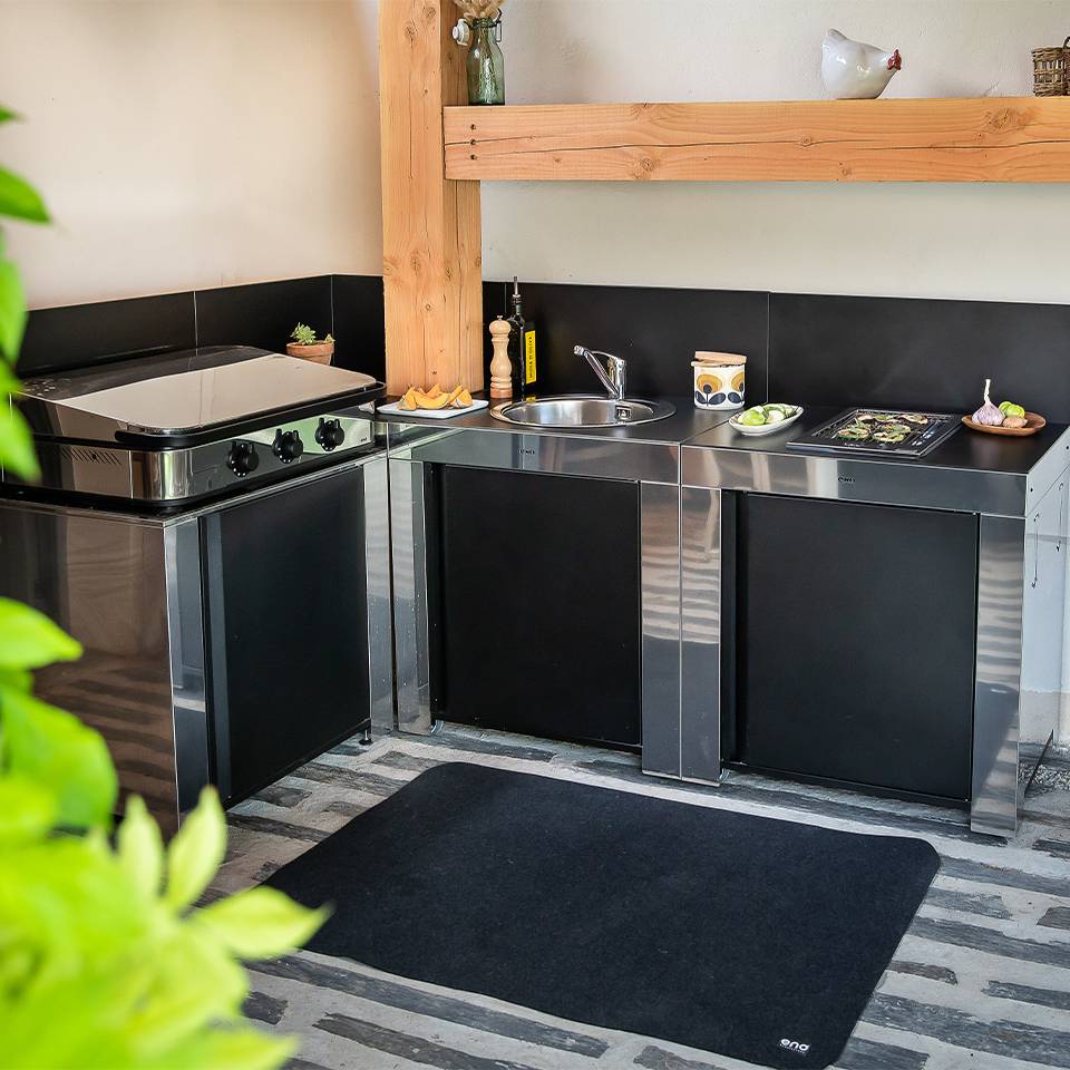 Cuisine inox et noir ENO