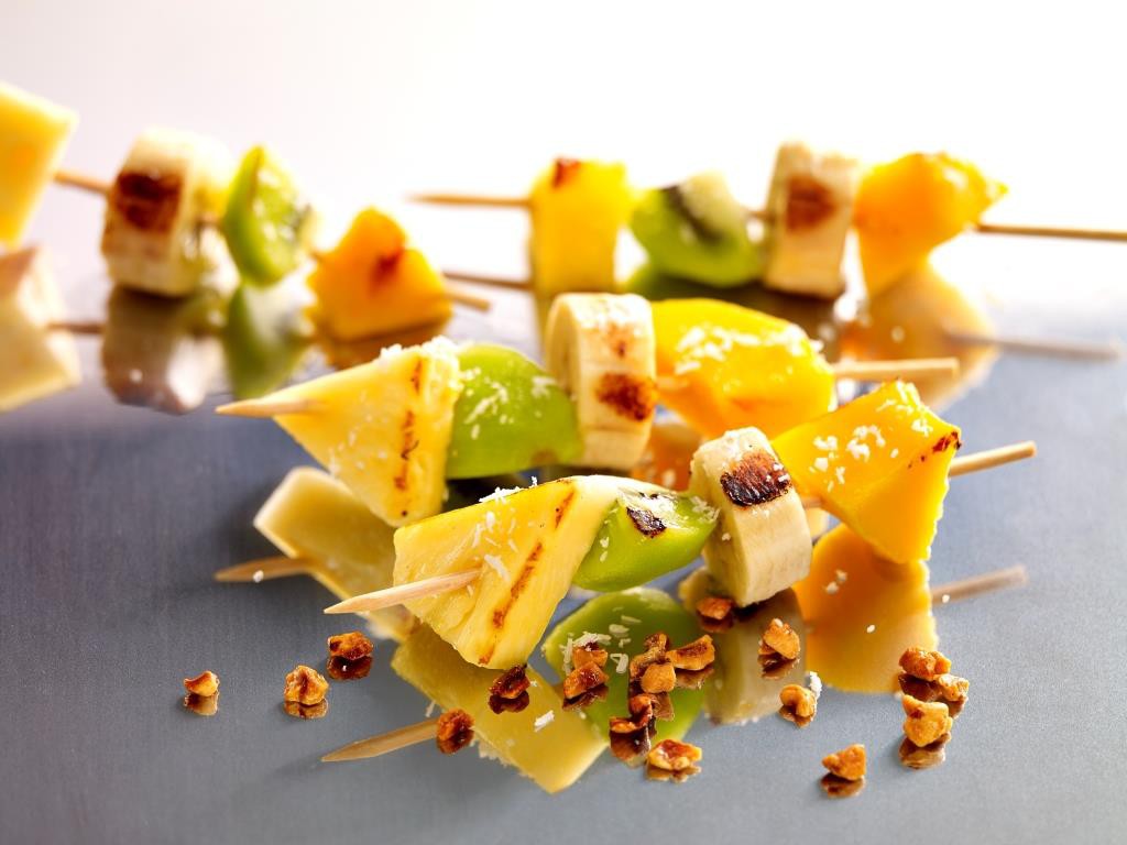 Brochette de fruits sur plancha